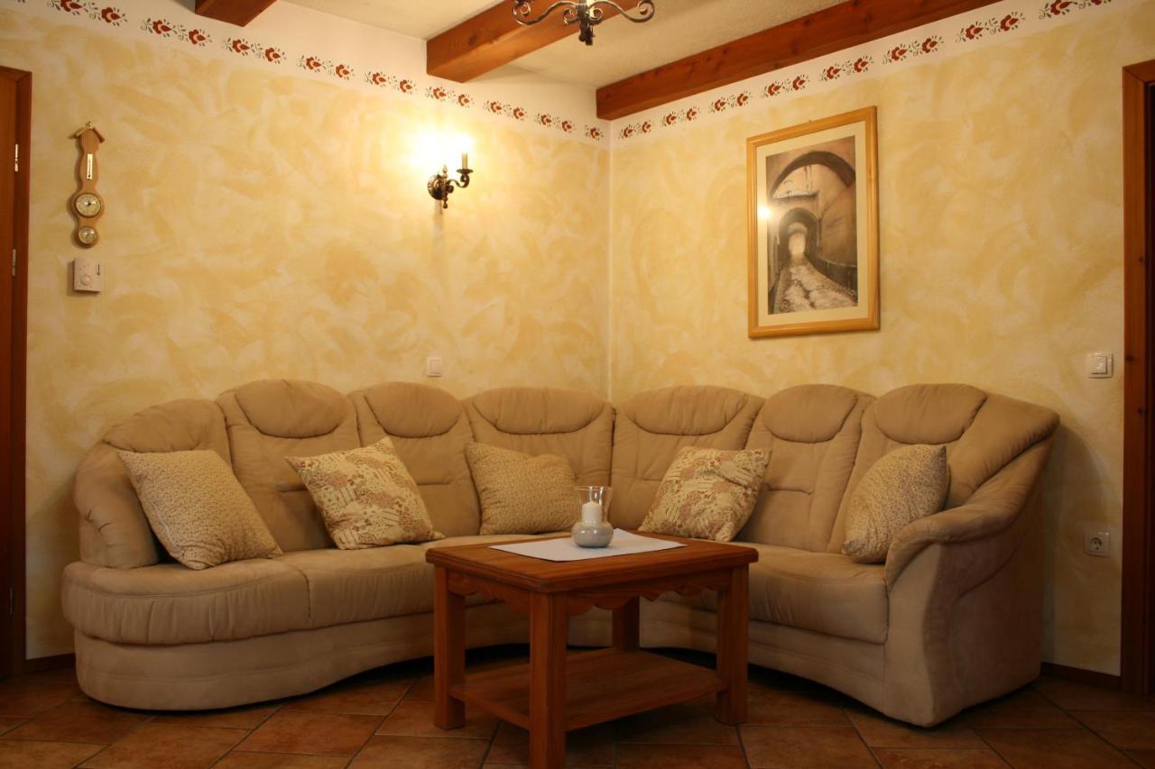 Apartment Pod Skalco Есенице Экстерьер фото